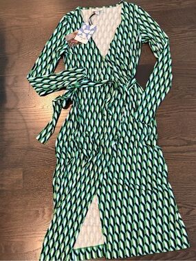Diane von Furstenberg Teal, Green & Black Geometric wrap Dress